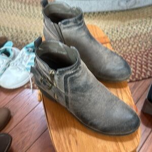 Jessica Cline Booties. Size 7